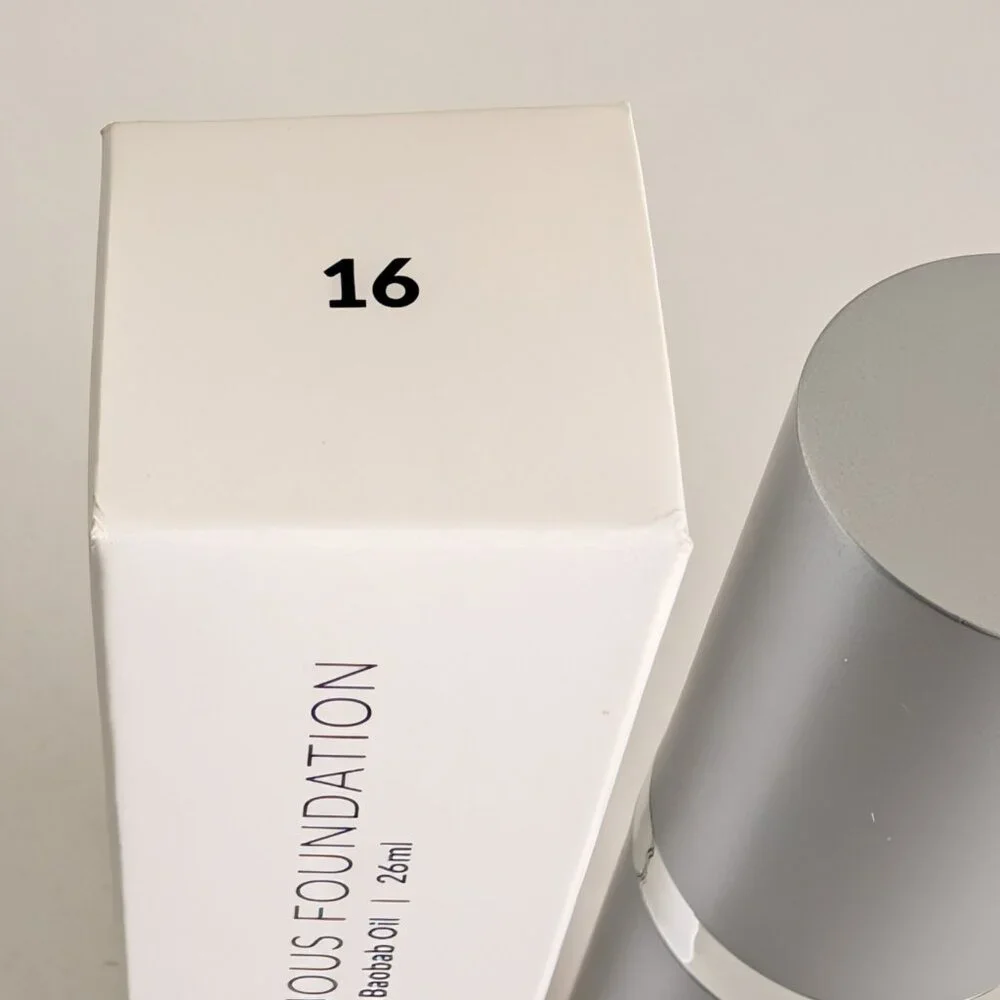 Bellame Luminous Foundation Baobab Oil #16 Deep, Deep Tan w Golden Undertones